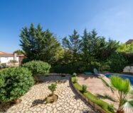 Частный дом 200 кв.м с бассейном в Сан-Мартин-де-Вальдеглесиас