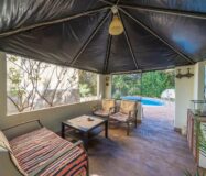 Частный дом 200 кв.м с бассейном в Сан-Мартин-де-Вальдеглесиас