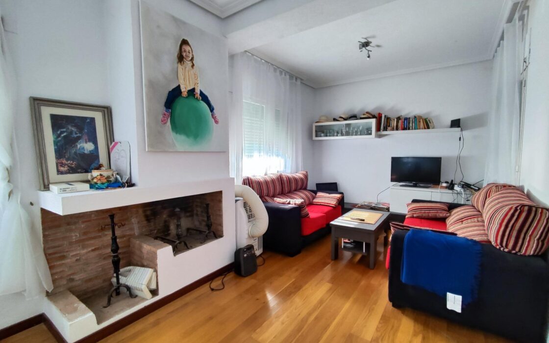 Дом в Сото-дель-Реаль 7 комнат с бассейном и террасой