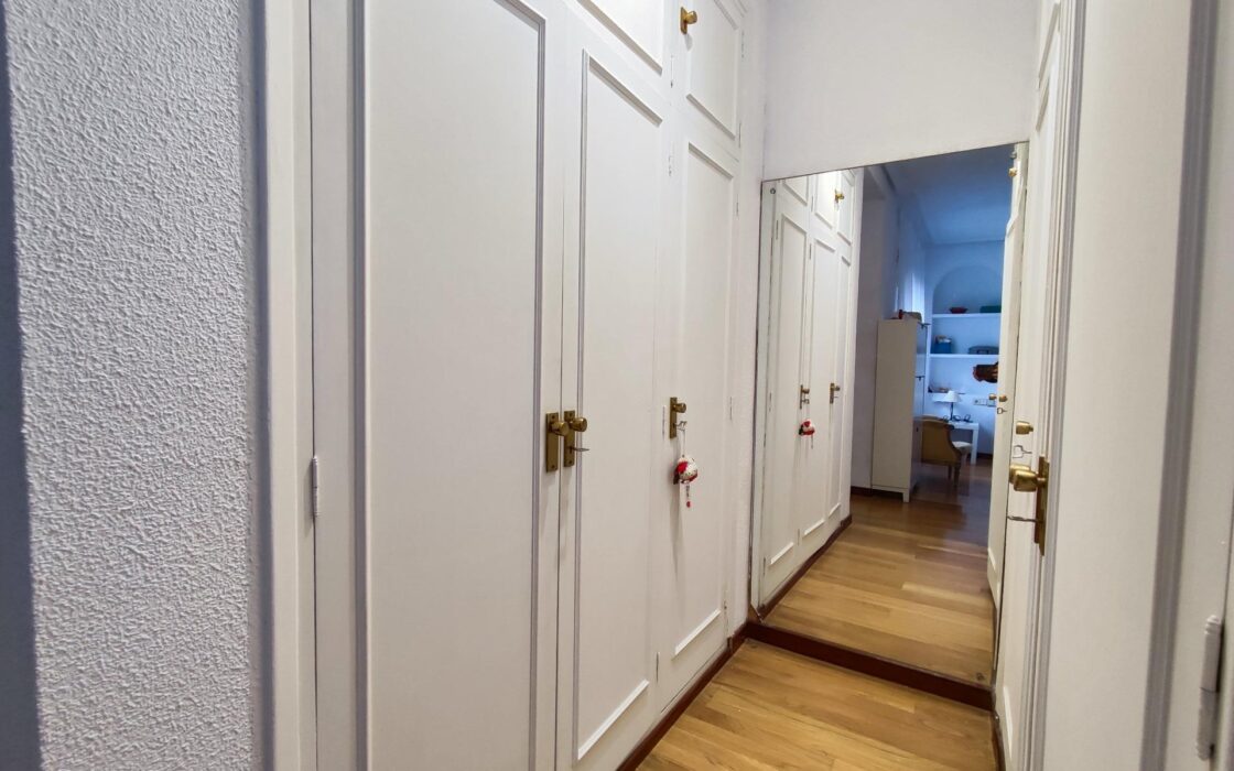 Дом в Сото-дель-Реаль 7 комнат с бассейном и террасой