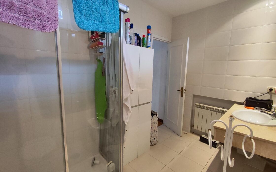 Дом в Сото-дель-Реаль 7 комнат с бассейном и террасой