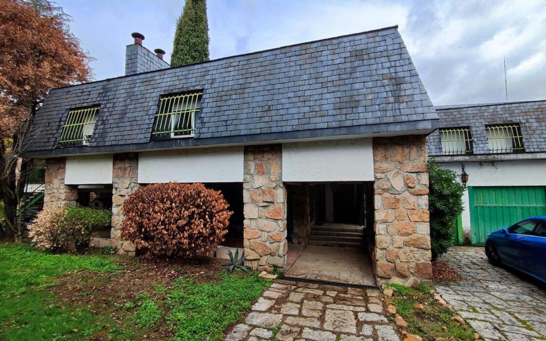 Дом в Сото-дель-Реаль 7 комнат с бассейном и террасой