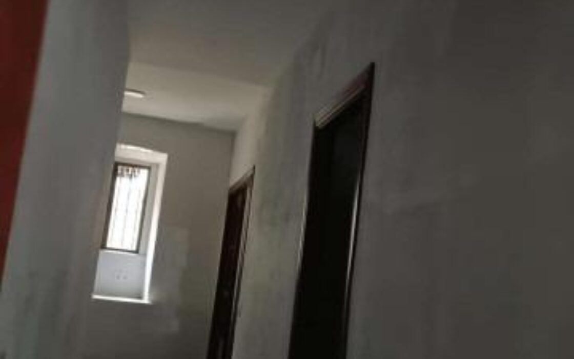 Апартаменты в Овьедо 50 кв.м с 2 спальнями и без ремонта