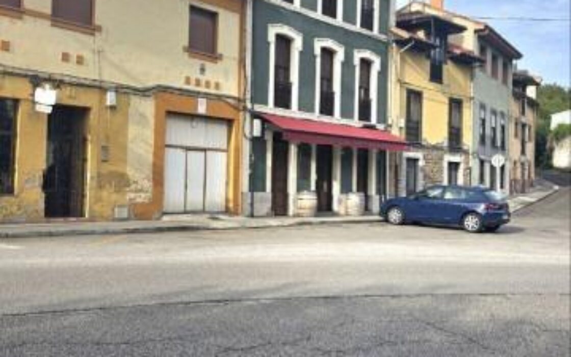 Апартаменты в Овьедо 50 кв.м с 2 спальнями и без ремонта