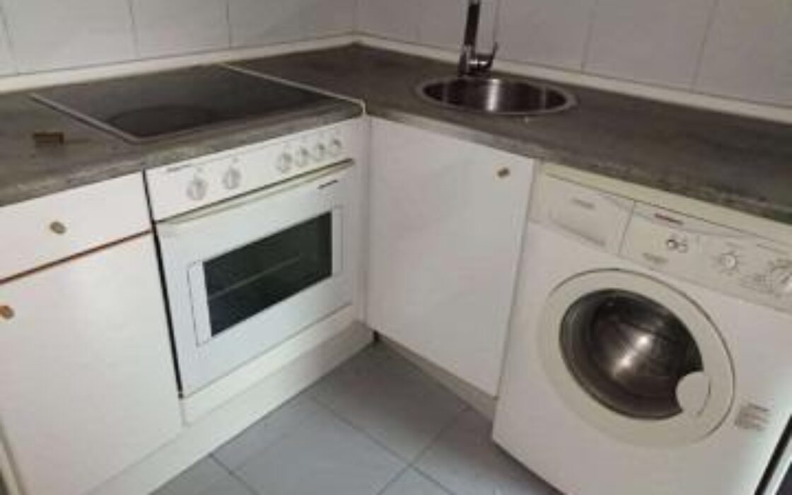 Апартаменты в Овьедо 50 кв.м с 2 спальнями и без ремонта