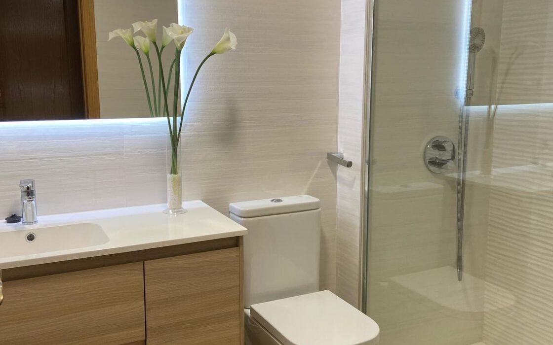 Апартаменты в Аликанте 127 кв.м с террасой у моря