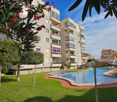 Сучасна квартира з терасою в Торрев’єсі 61 кв.м