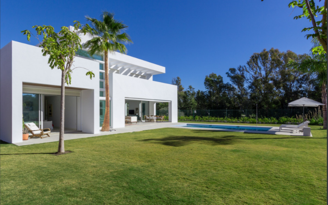 Новая вилла в Малаге, 443 кв.м, 5 минут до пляжа