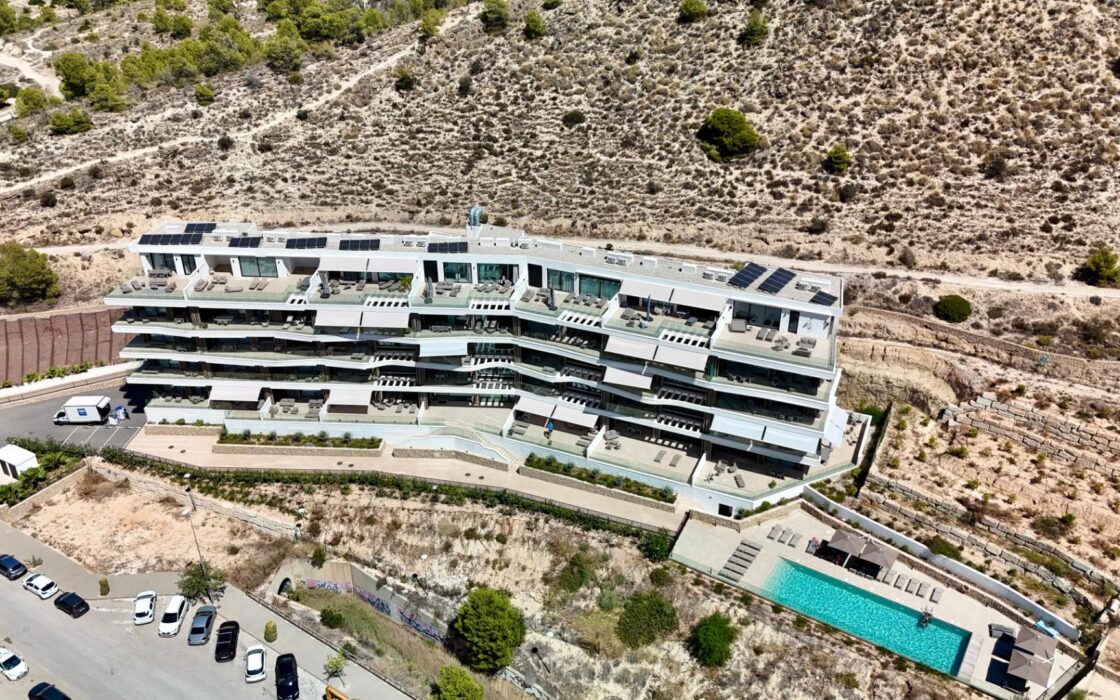 Апартаменти у моря на Коста Бланці з терасою 100 кв.м