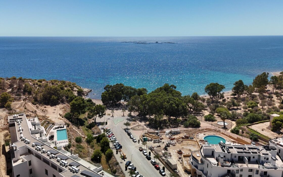 Апартаменти у моря на Коста Бланці з терасою 100 кв.м