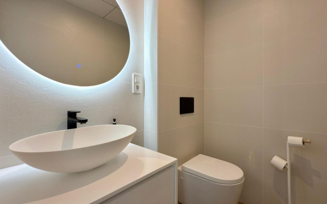 Апартаменти у моря на Коста Бланці з терасою 100 кв.м