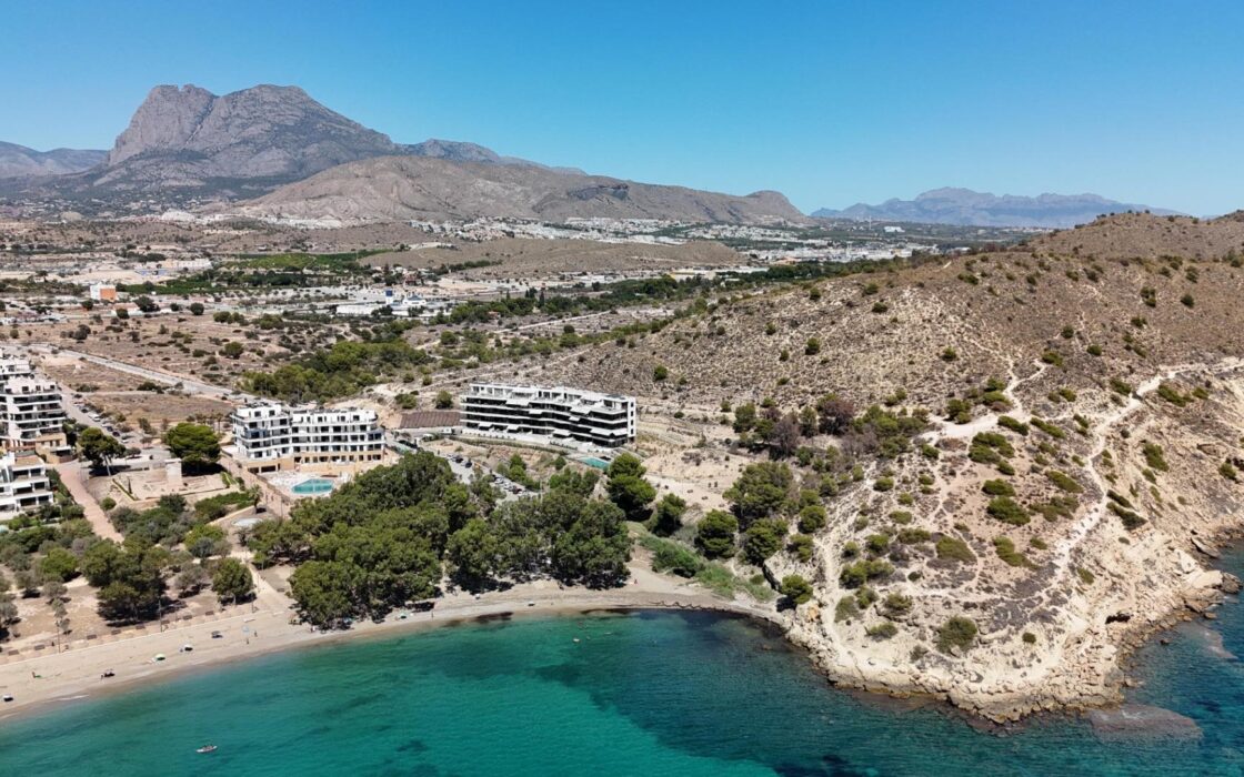 Апартаменти у моря на Коста Бланці з терасою 100 кв.м