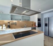 Елегантна вілла в Альтеа ла Велья з терасою та видом на море