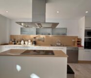 Елегантна вілла в Альтеа ла Велья з терасою та видом на море