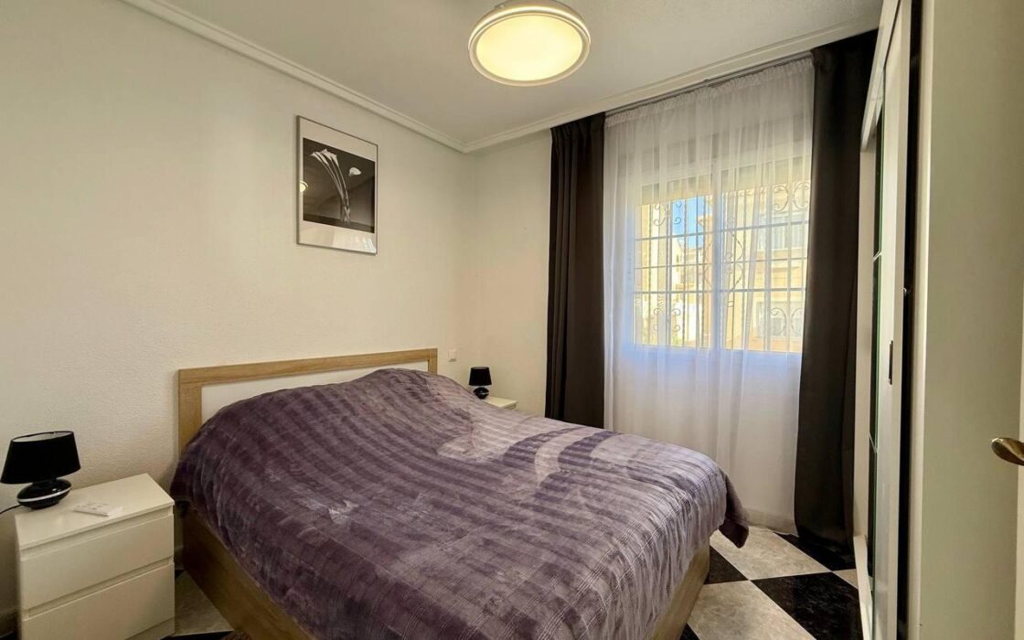 Вилла в Ориуэла Коста у моря 191 кв.м, 4 спальни, терраса