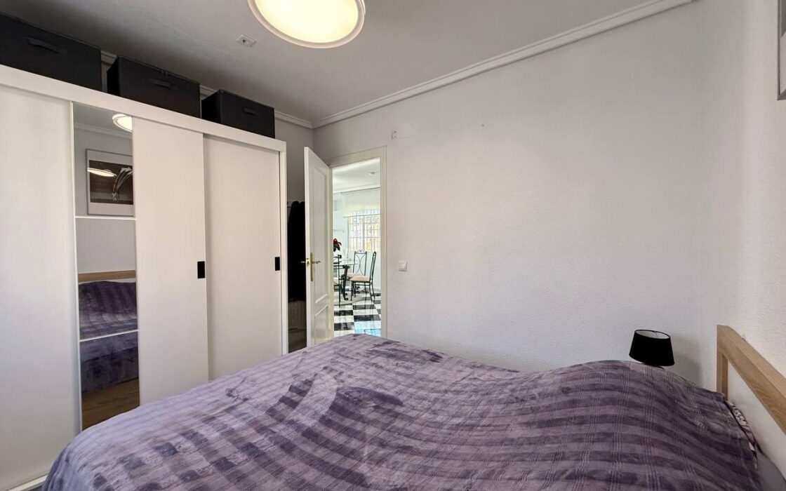 Вилла в Ориуэла Коста у моря 191 кв.м, 4 спальни, терраса