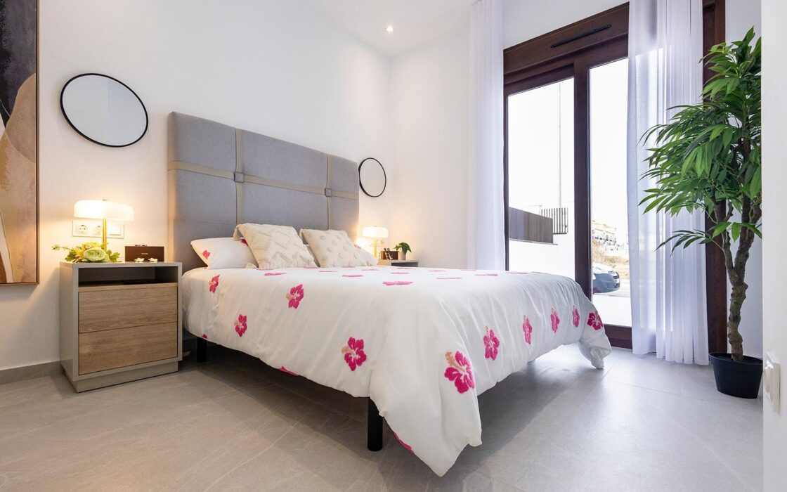 Виллы Casa Azahar в Ориуэле с террасой и бассейном 138 кв.м