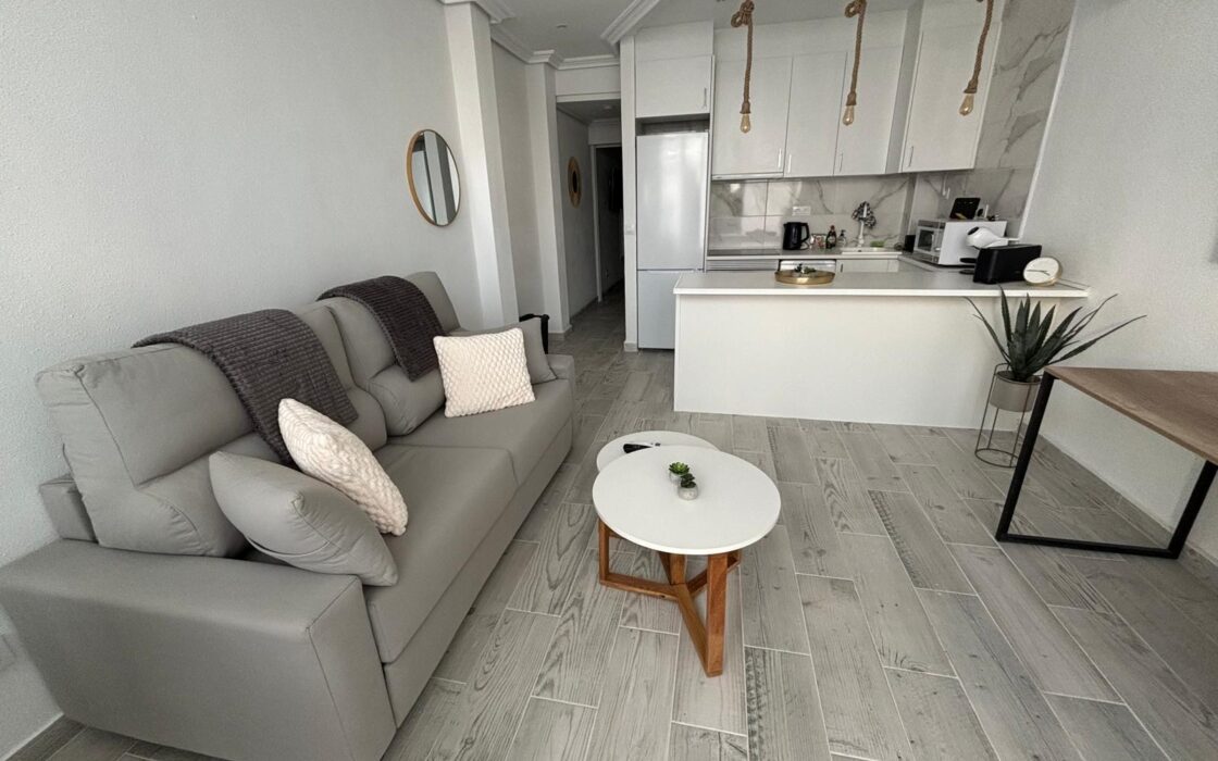 Ремонтированная квартира в Торревьехе, 200 м до пляжа