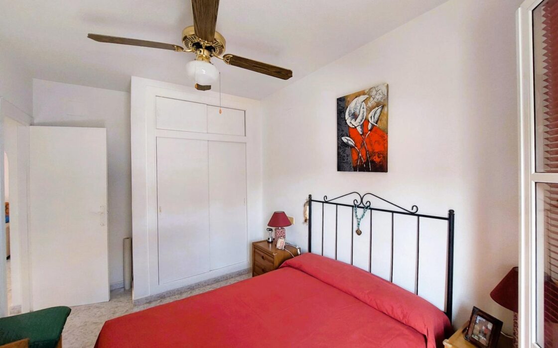 Бунгало с террасой у моря в Ориуэла Коста 58 кв.м