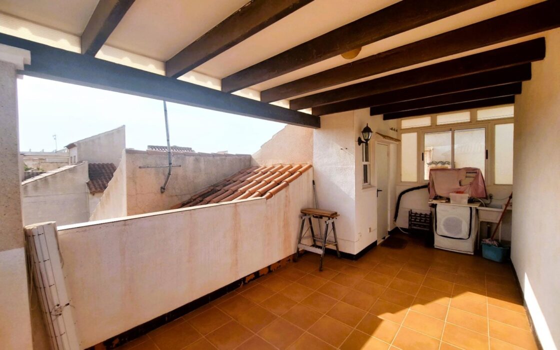 Бунгало с террасой у моря в Ориуэла Коста 58 кв.м