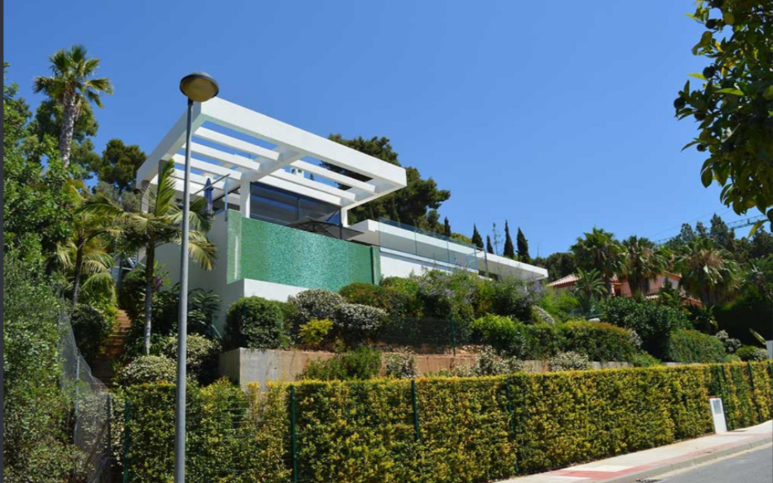 Вилла у моря с террасой и панорамным видом в Малаге 340 кв.м