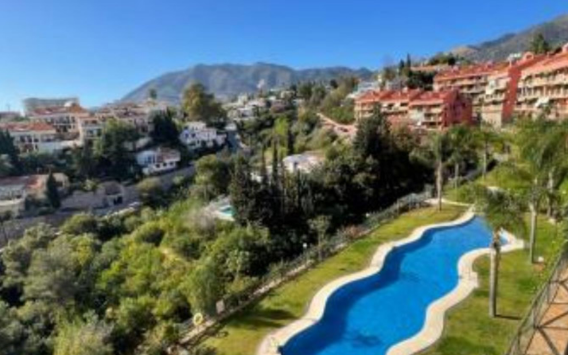 Светлая квартира в Торребланке 93 кв.м с террасой у моря