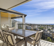 Двухквартирный дом с террасой в Бенальмадене 140 кв.м