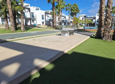 Бунгало 90 кв.м в Ла Зении с террасой, 1.5 км до моря