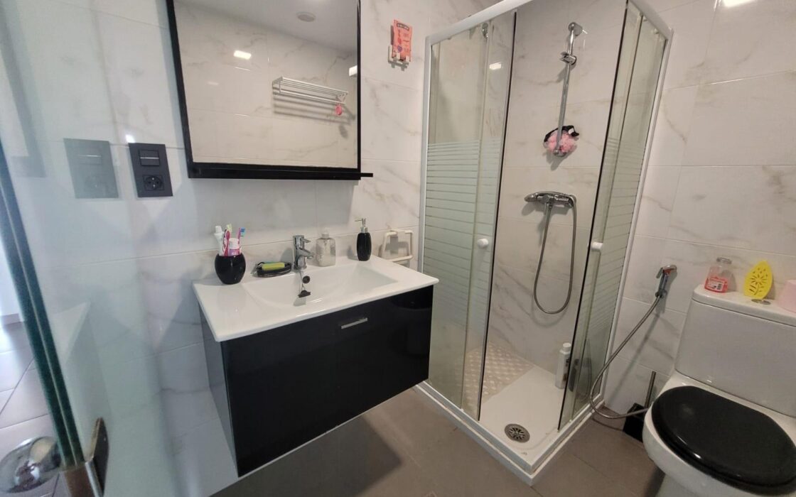 Бунгало 90 кв.м в Ла Зении с террасой, 1.5 км до моря