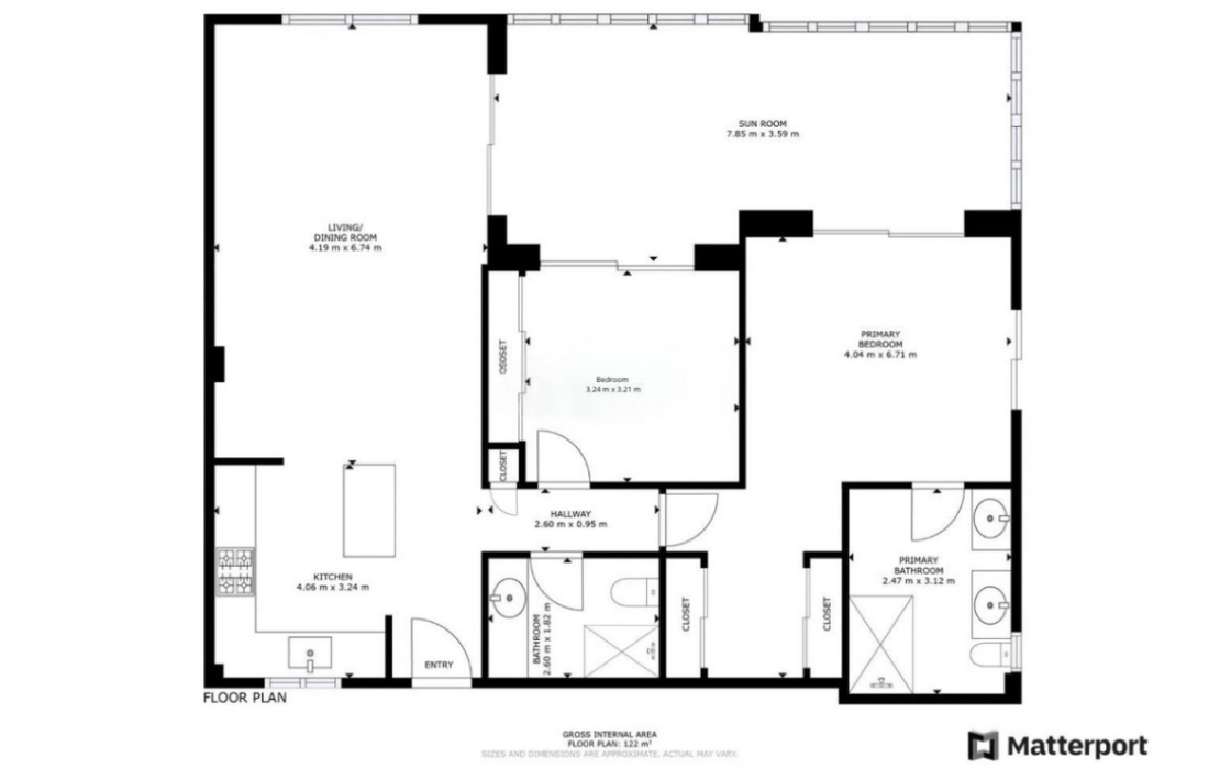 Простора 2-кімнатна квартира в Альтос Мирафлорес з терасою