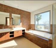 Вілла з 4 спальнями в Малазі, тераса 289 кв.м, біля моря