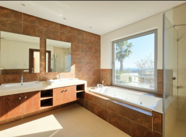 Вилла с 4 спальнями в Малаге, терраса 289 кв.м, у моря