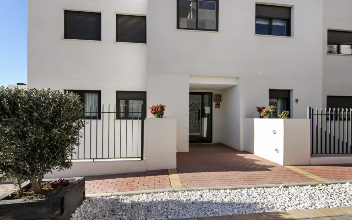 Роскошная Квартира с Террасой в Малаге, 3 Спальни, 96 кв.м