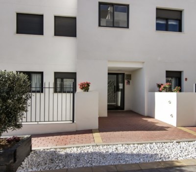 Роскошная Квартира с Террасой в Малаге, 3 Спальни, 96 кв.м