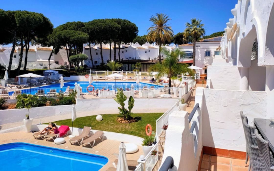 Очаровательный таунхаус 74 кв.м в Marbella с террасой