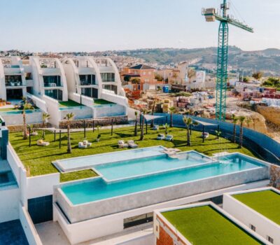 Дизайнерська квартира з терасою в Сьюдад-Кесада 80 кв.м