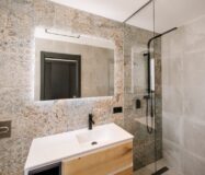 Дизайнерская квартира с террасой в Сьюдад-Кесада 80 кв.м