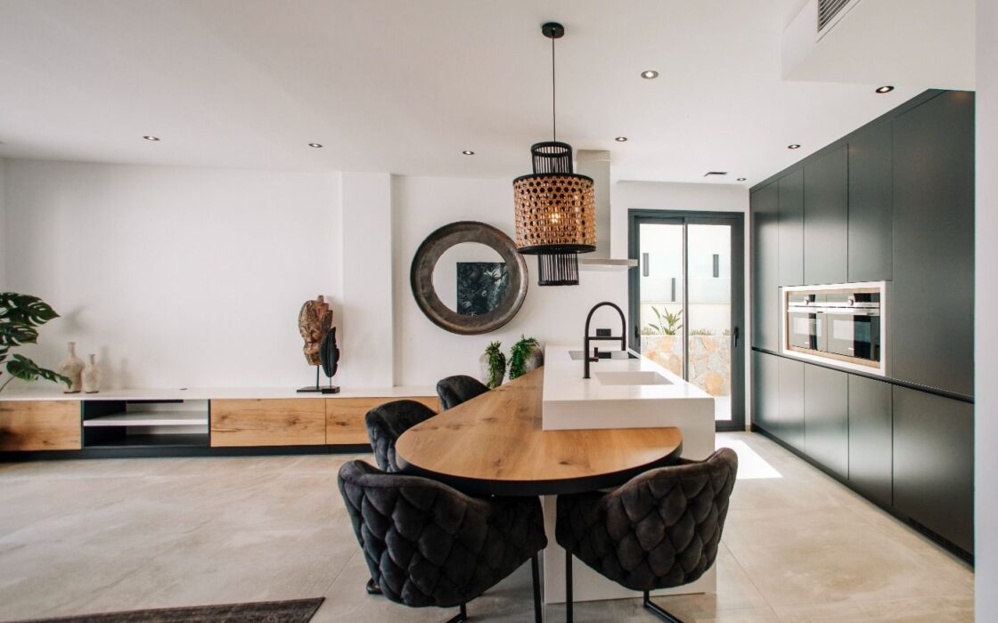 Дизайнерская квартира с террасой в Сьюдад-Кесада 80 кв.м