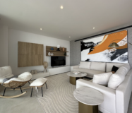 Современные апартаменты с террасой в Бенальмадене 110 кв.м