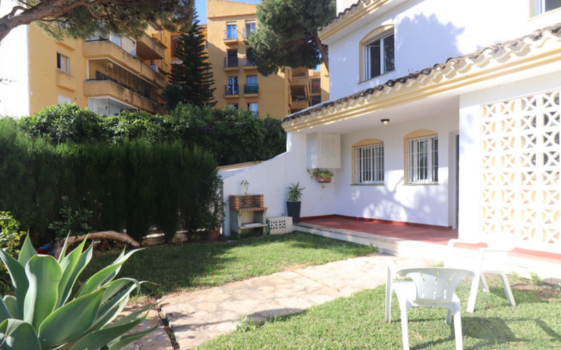 Дуплекс-квартира 70 кв.м у моря в центре Калаонды