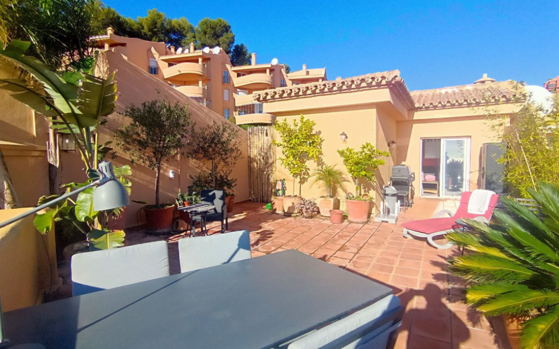 Просторная квартира с террасой у моря в Малаге, 130 кв.м.