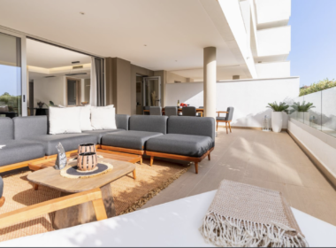 Четырехкомнатная квартира в Ла Резерве 178 кв.м с террасой