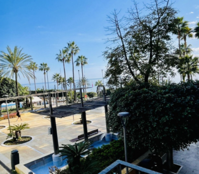 Чудові апартаменти з 2 спальнями біля моря на Avenida del Mar