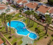 Апартаменти в Ориуэла Коста 52 кв.м у моря з терасою