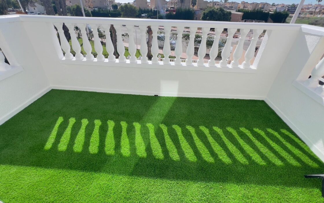 Апартаменти в Ориуэла Коста 52 кв.м у моря з терасою