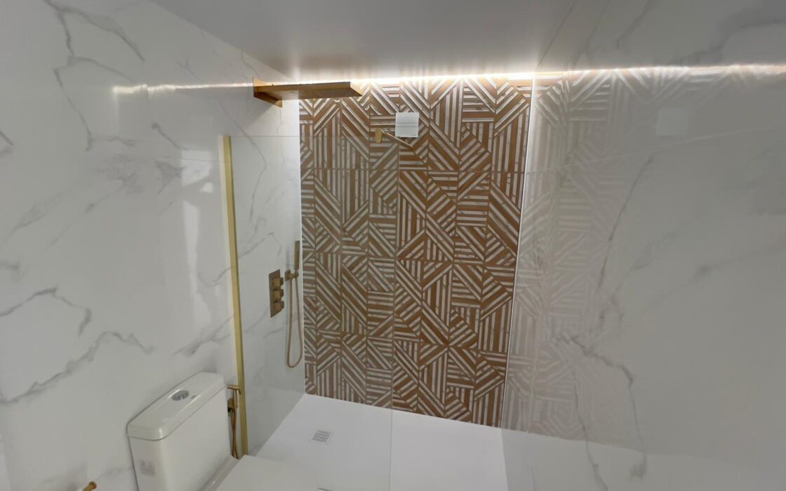 Апартаменти в Ориуэла Коста 52 кв.м у моря з терасою