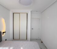 Апартаменти в Ориуэла Коста 52 кв.м у моря з терасою