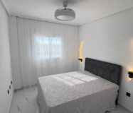 Апартаменти в Ориуэла Коста 52 кв.м у моря з терасою