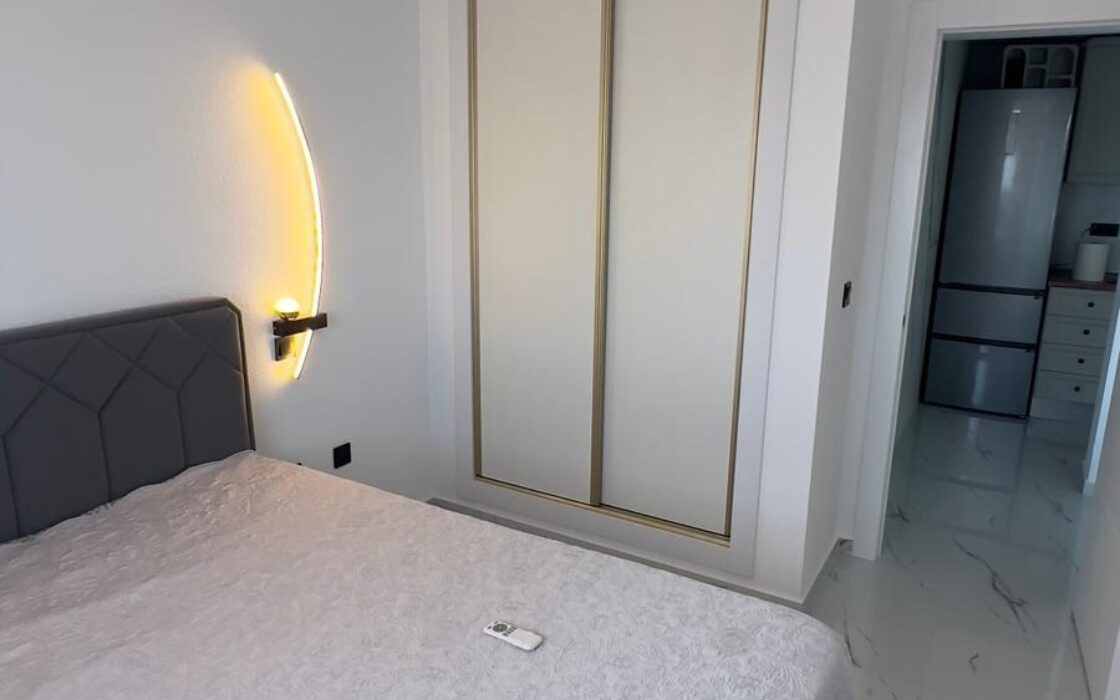 Апартаменти в Ориуэла Коста 52 кв.м у моря з терасою