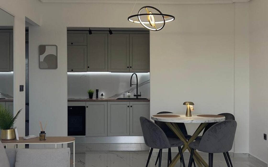 Апартаменти в Ориуэла Коста 52 кв.м у моря з терасою